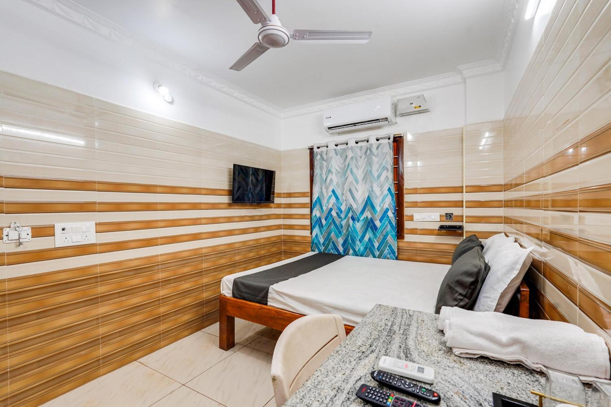 Super Hotel O Sharmila Guest House Pondichéry Extérieur photo